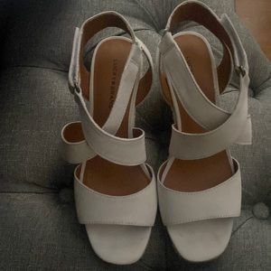 Lucky brand white wedges size8 (work once)